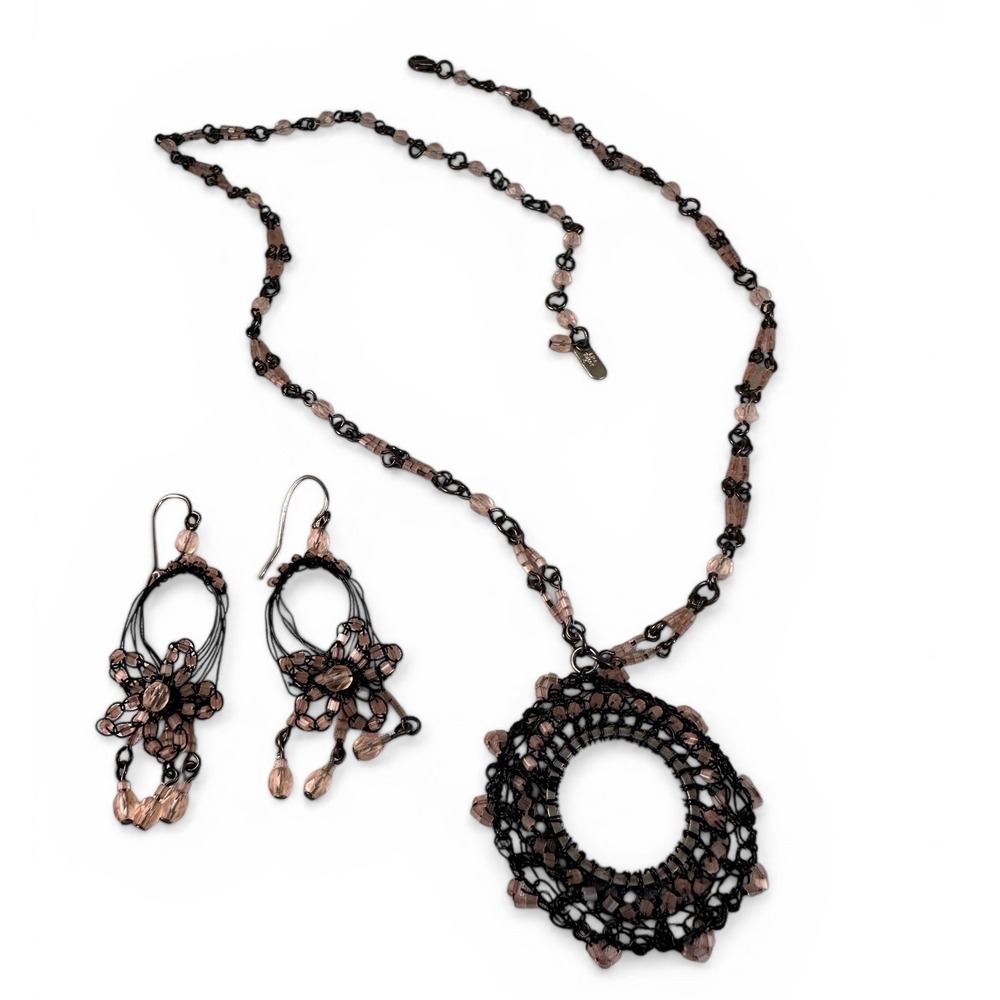 Lisa Toland Beaded Jewelry Set Women OS Pink Black‎ Excellent Woven Boho Pendant